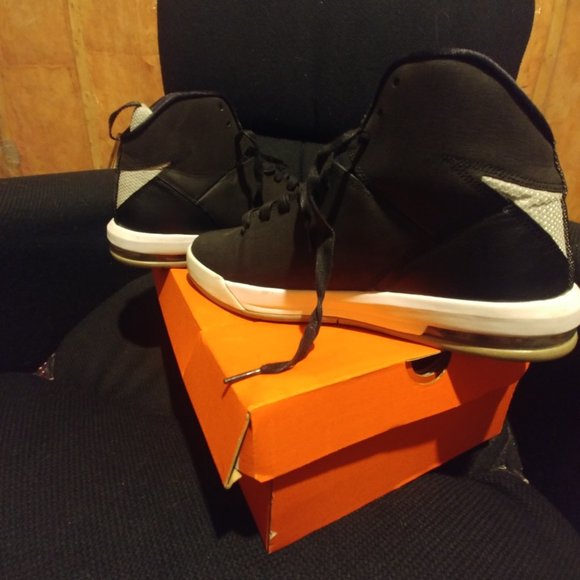 10.5 Hightop JORDONS - Picture 2 of 3